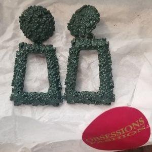 Dark green chunky earrings